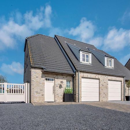 Modern Holiday Home In De Haan With Garden Exterior foto