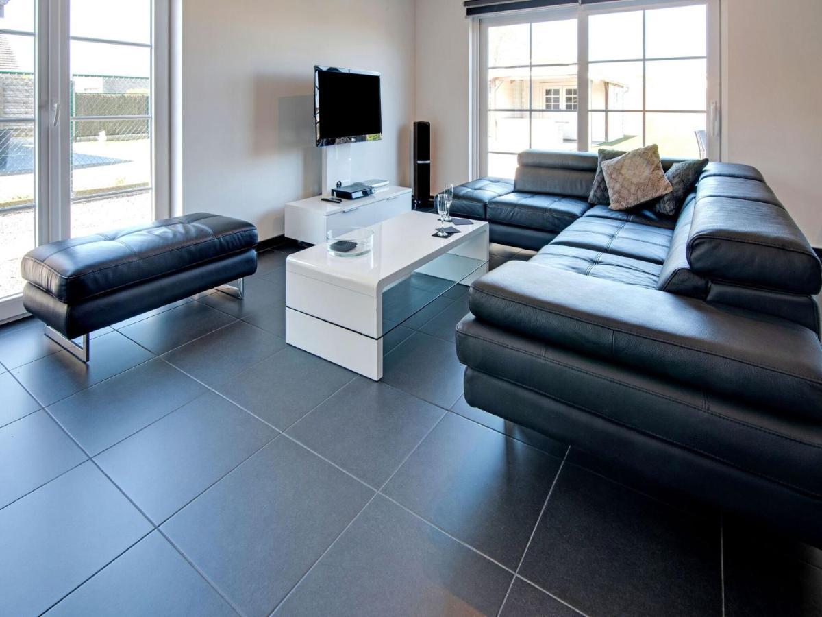 Modern Holiday Home In De Haan With Garden Exterior foto